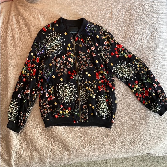 Bomber jacket - Picture 2 of 2